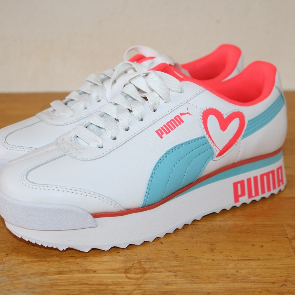 Pumas Roma Amor Heart Womens Sneakers Shoes NEW